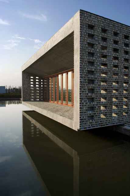 2012-w-05lg_0